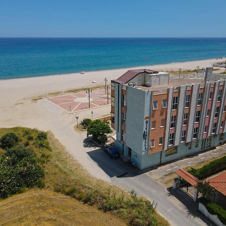 Hotel Rivabella Davoli Exterior foto