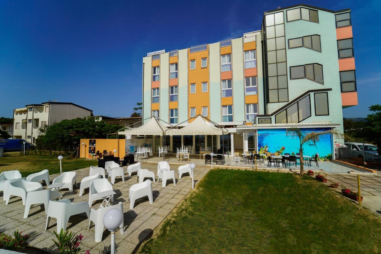Hotel Rivabella Davoli Exterior foto