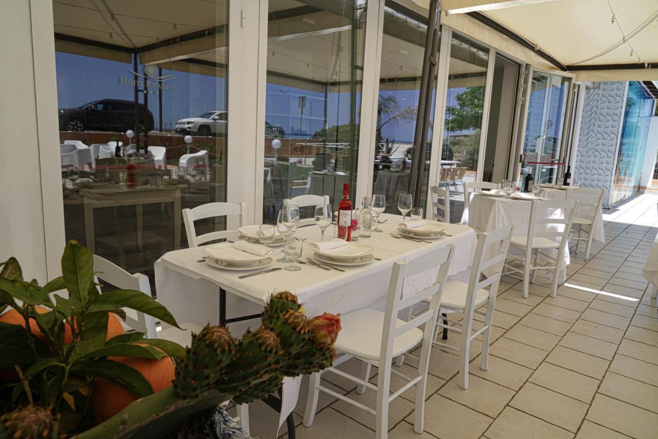 Hotel Rivabella Davoli Exterior foto