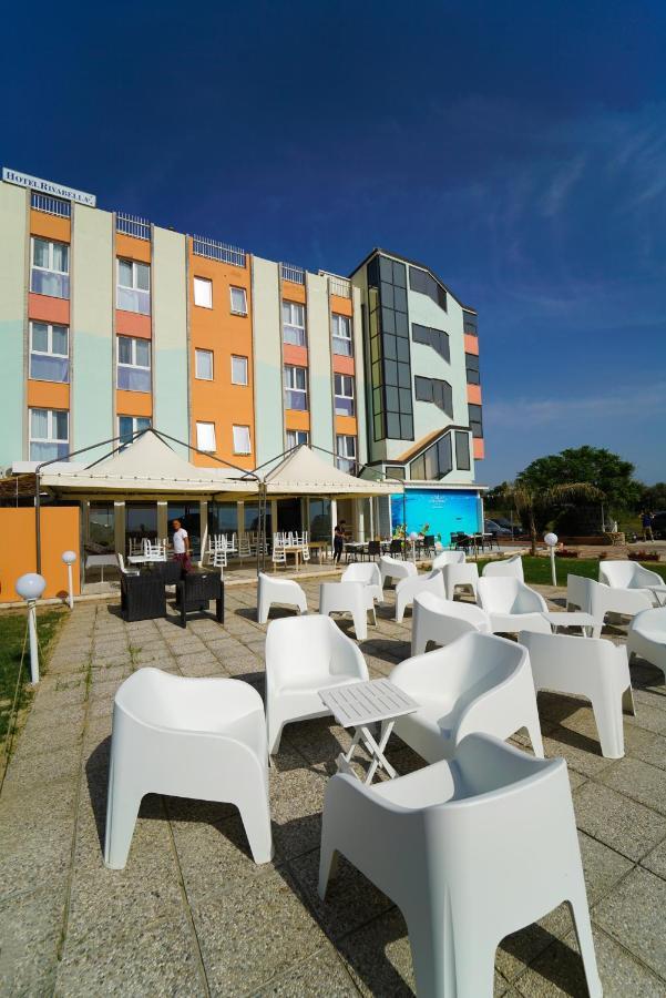 Hotel Rivabella Davoli Exterior foto
