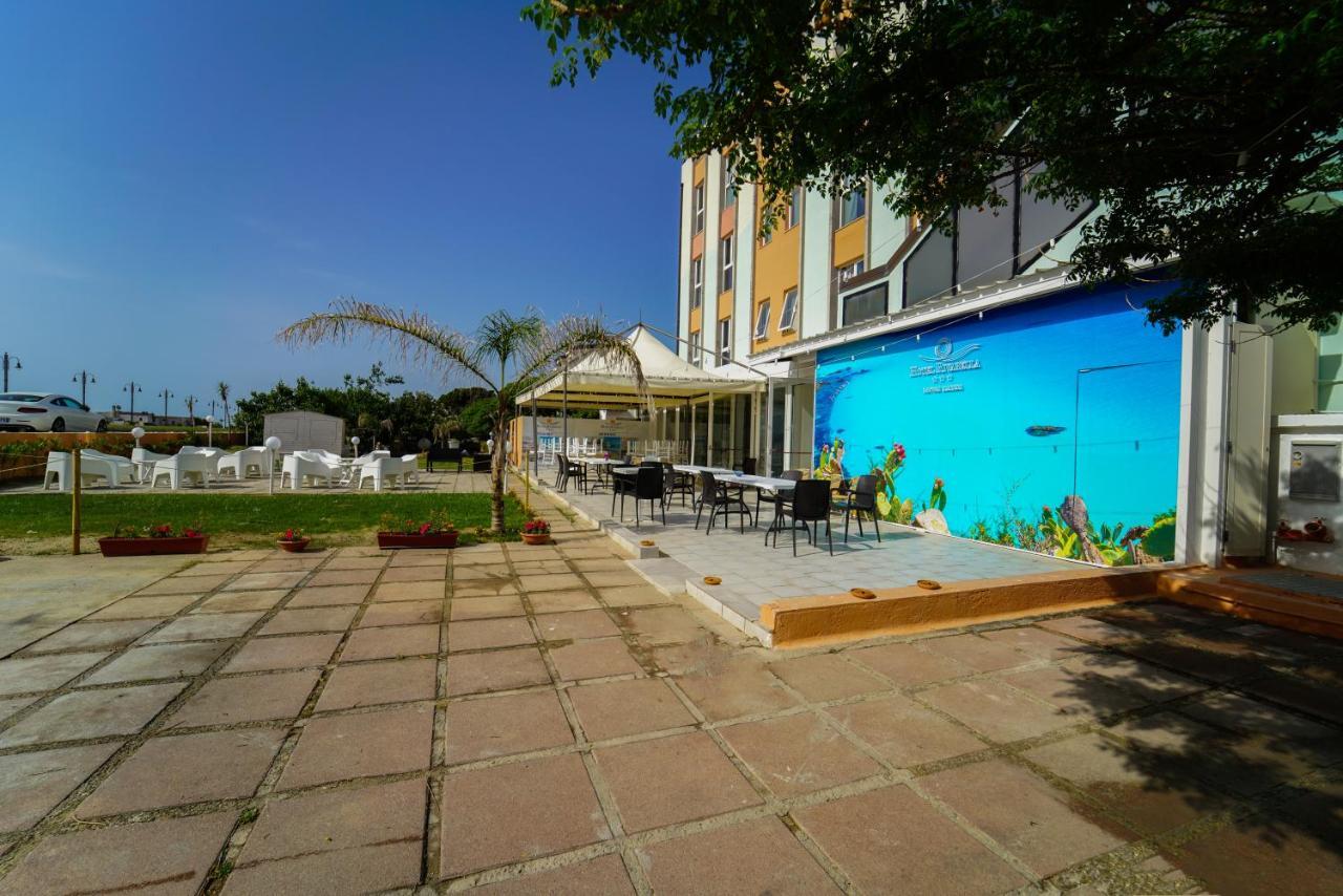 Hotel Rivabella Davoli Exterior foto